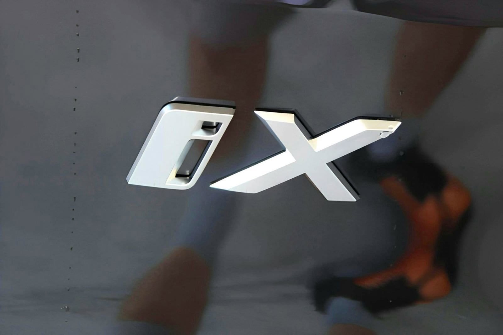 2026 BMW iX 60 - Photo 21