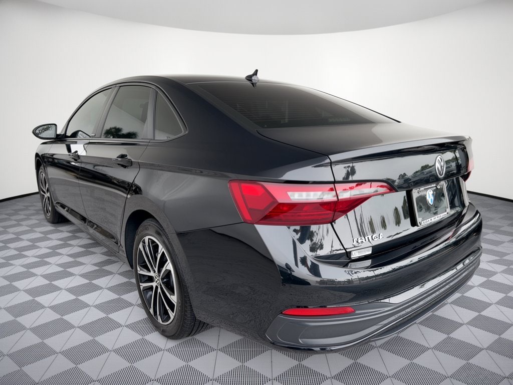 Used 2024 Volkswagen Jetta 1.5T Sport Sedan