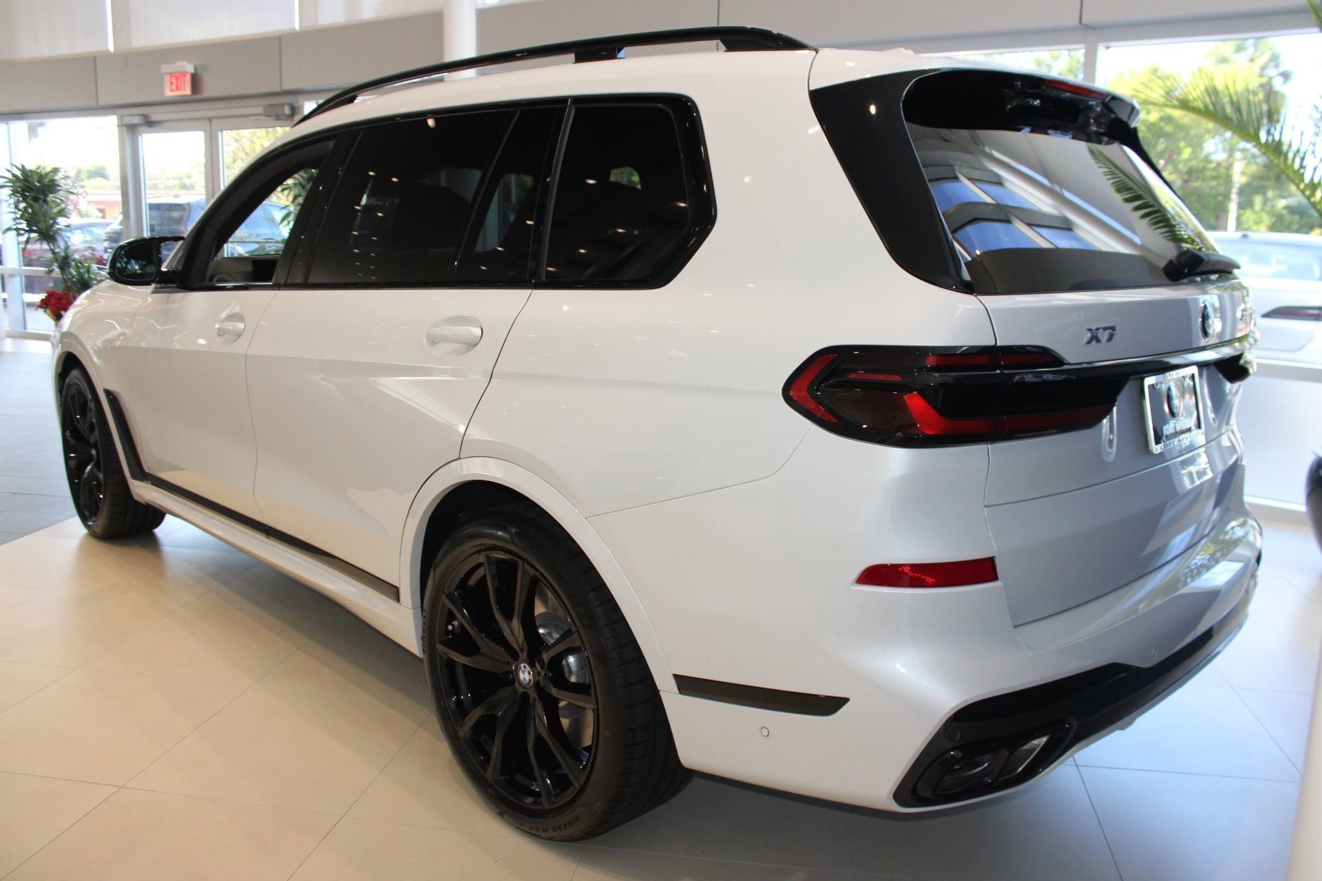 2026 Bmw X7 M60i photo 3