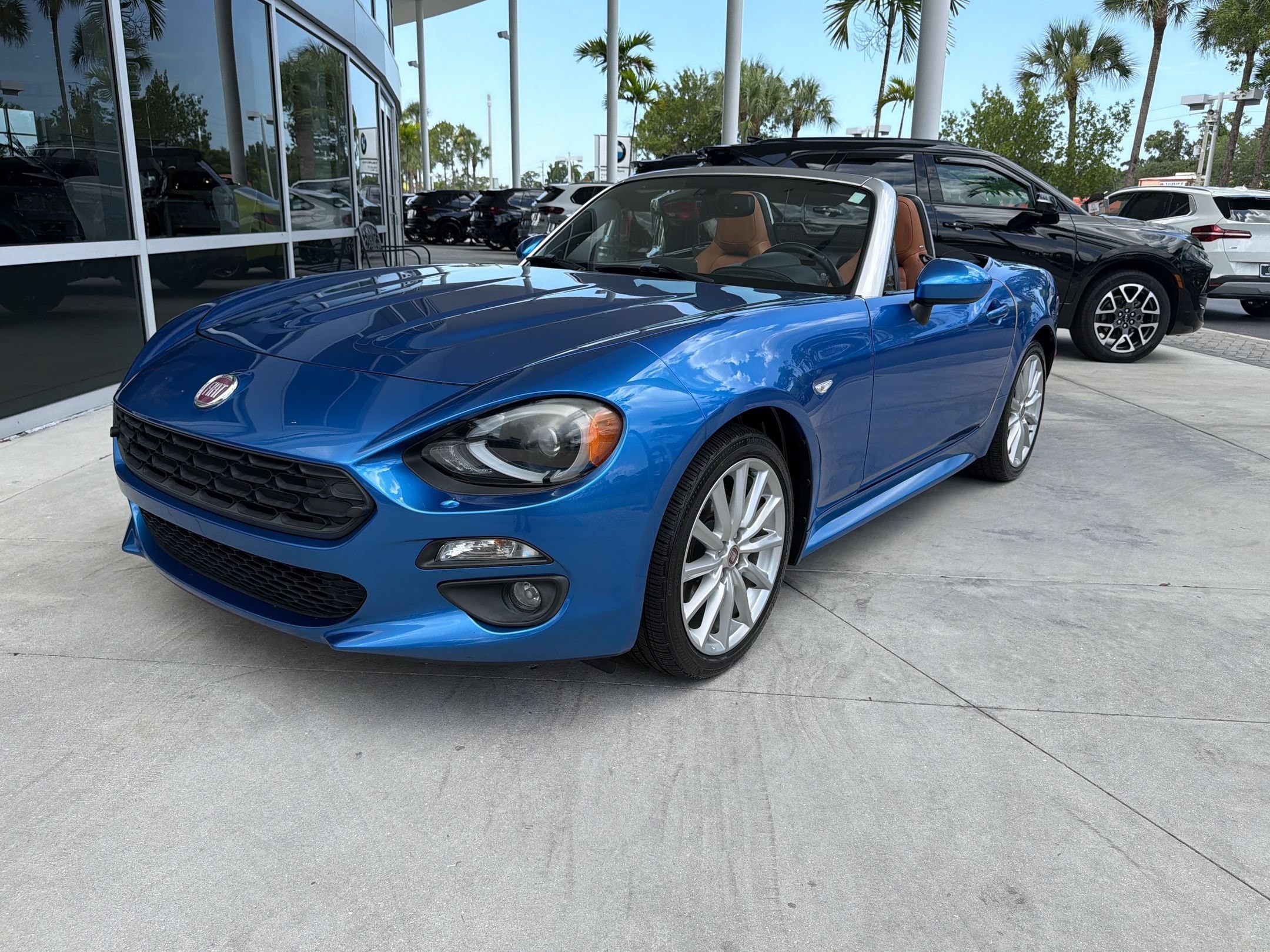 2017 FIAT 124 Spider 1.4 Lusso's photo