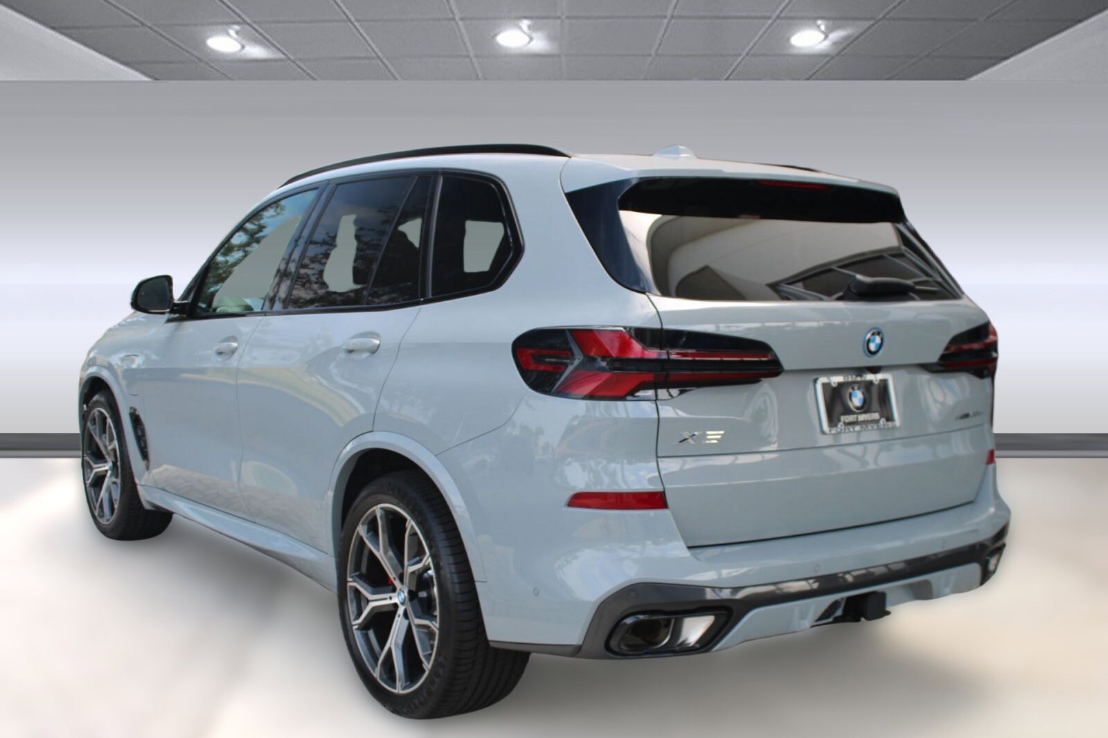 2026 Bmw X5 xDrive50e photo 3