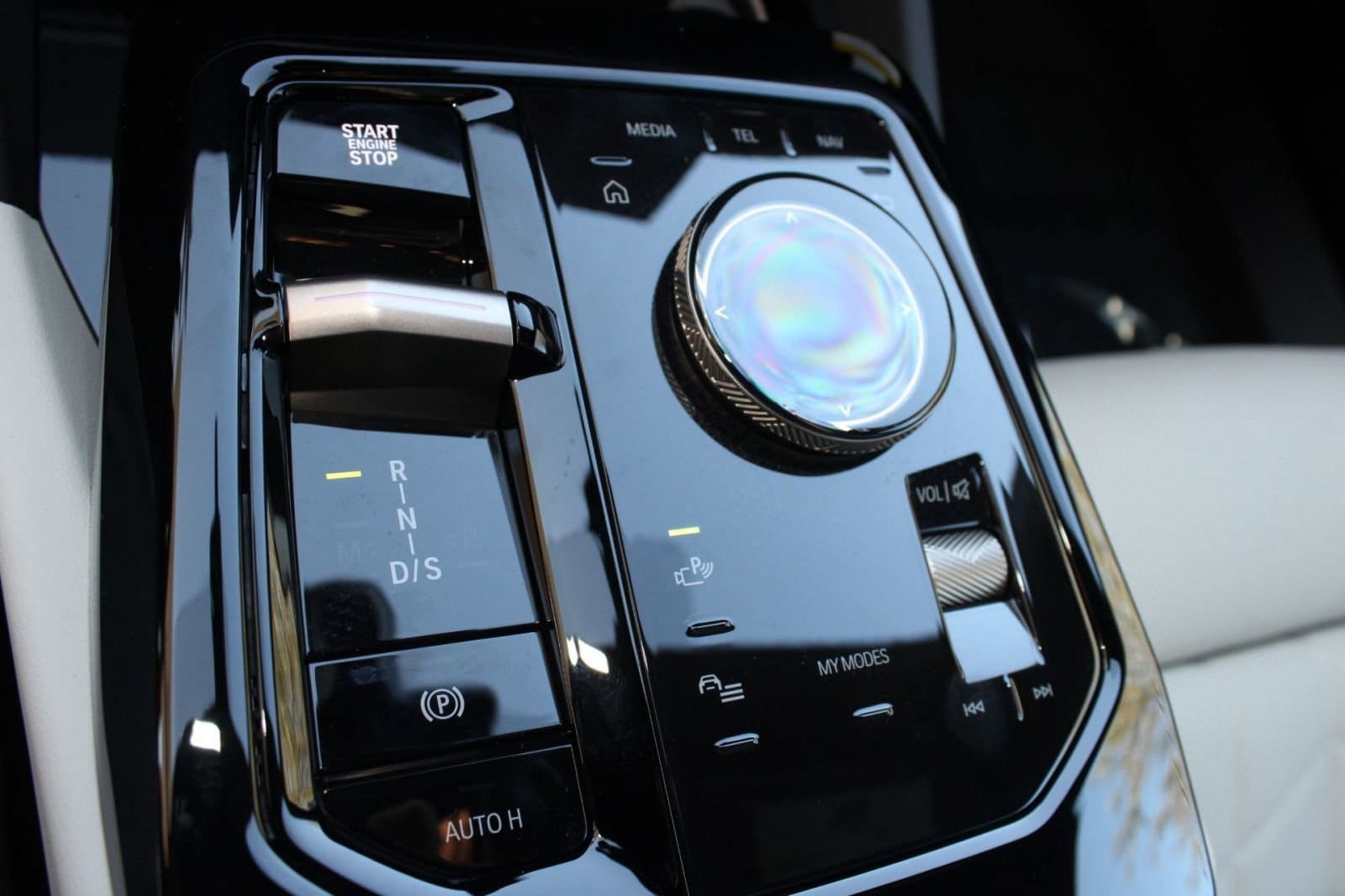 2026 BMW 5 Series 530i - Photo 19