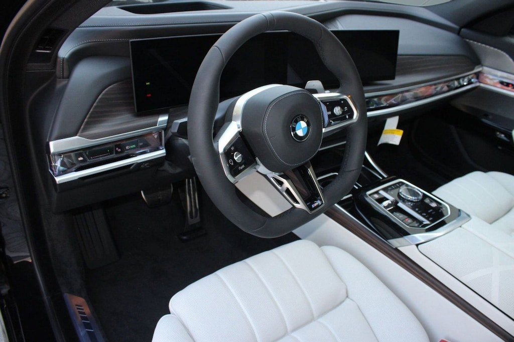 New 2025 BMW 760i xDrive Sedan