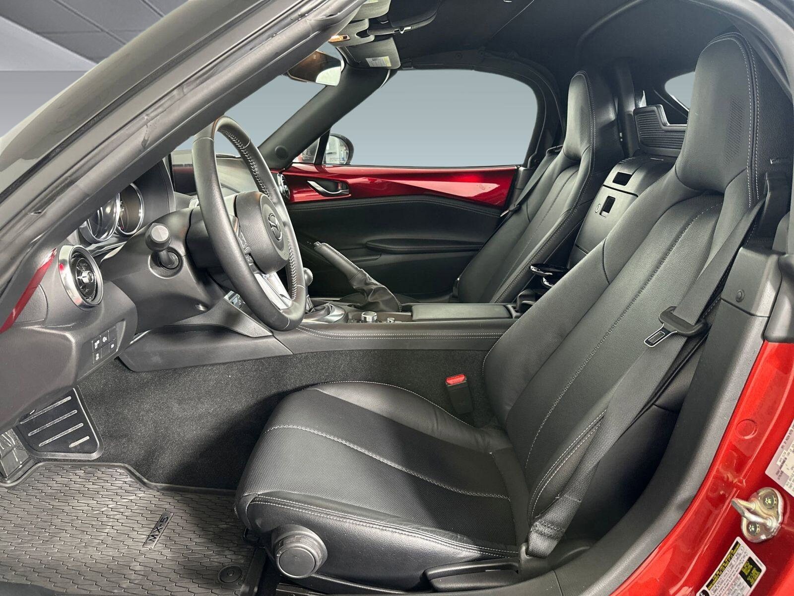 2025 Mazda MX-5 Miata Miata Grand Touring photo 4