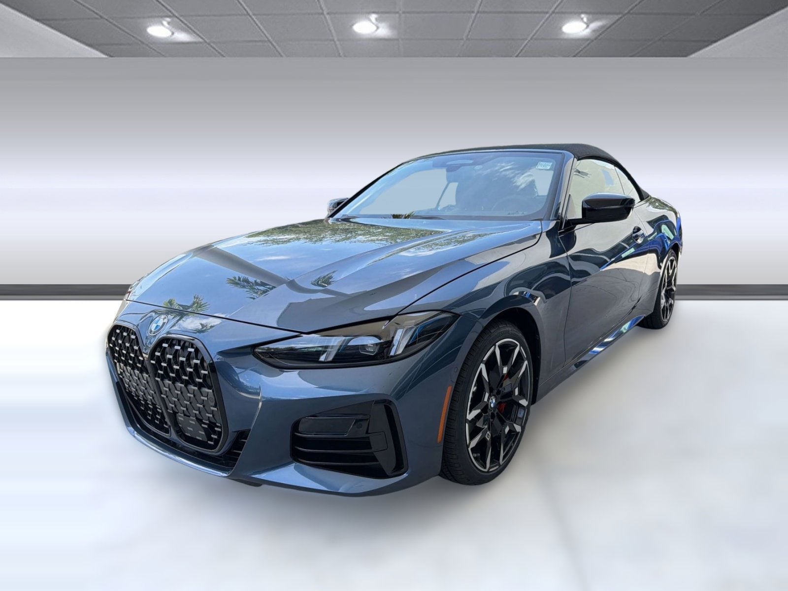 2027 BMW 4 Series 430i Convertible xDrive's photo