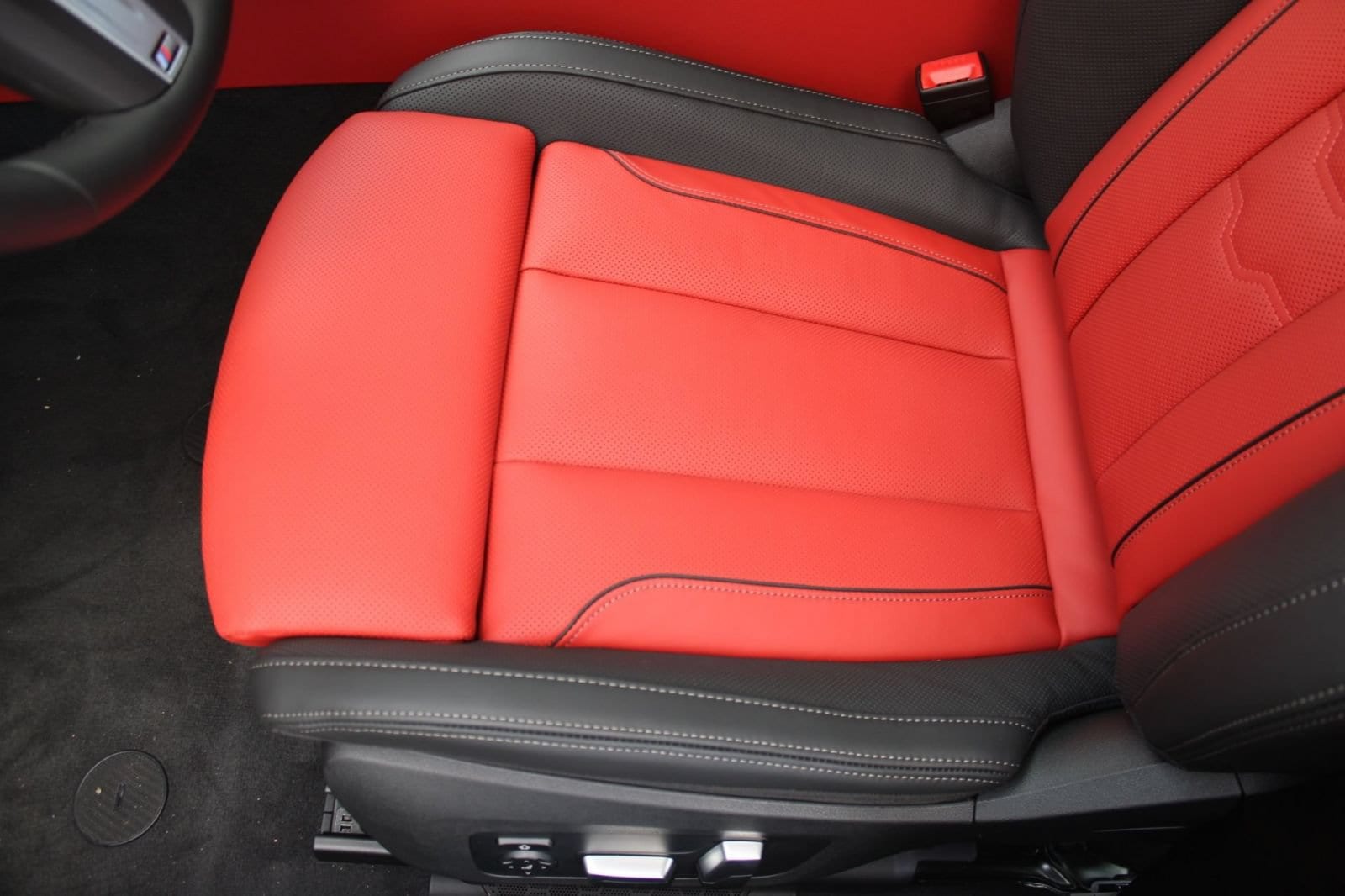 2026 BMW 8 Series 840i - Photo 14
