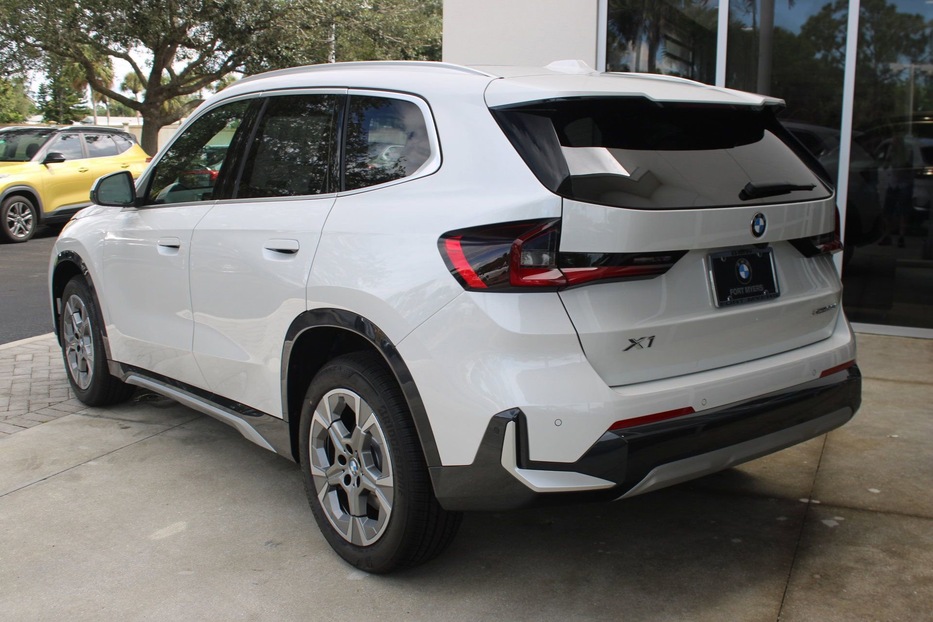 2026 Bmw X1 XDrive28i photo 3