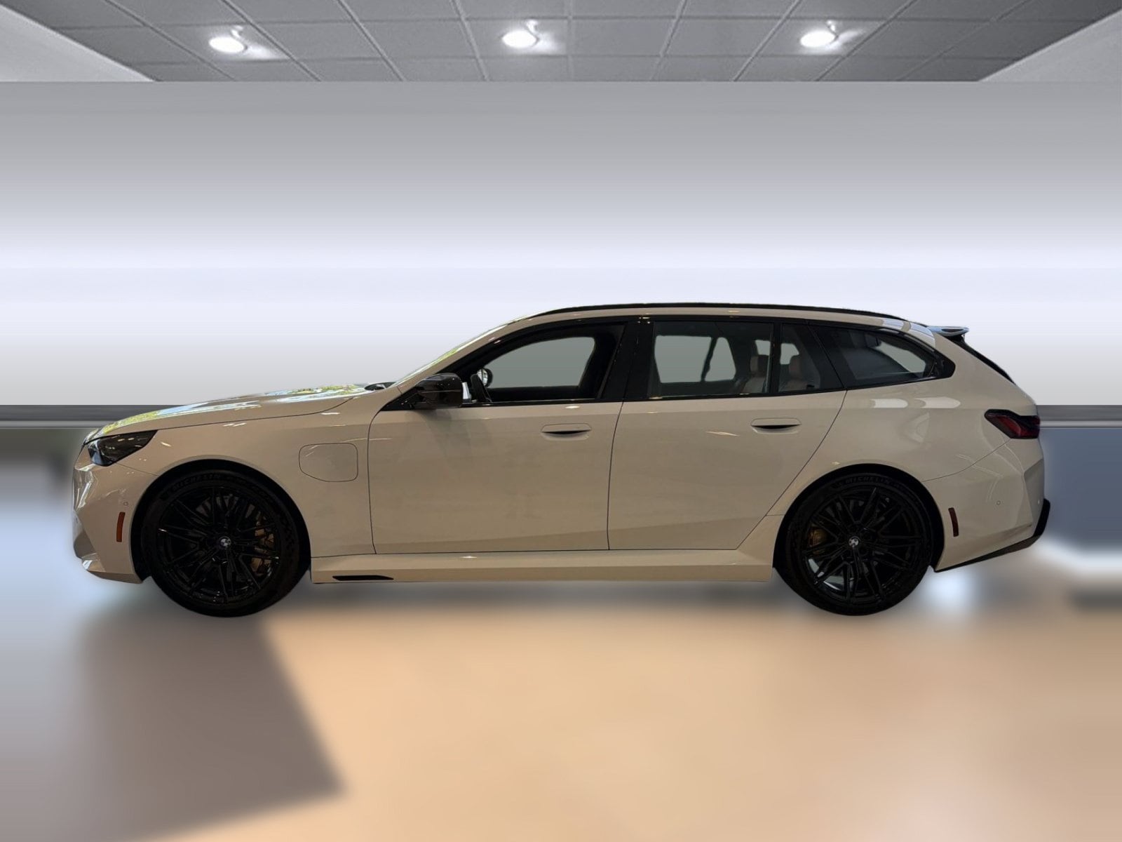 M5 Base Touring