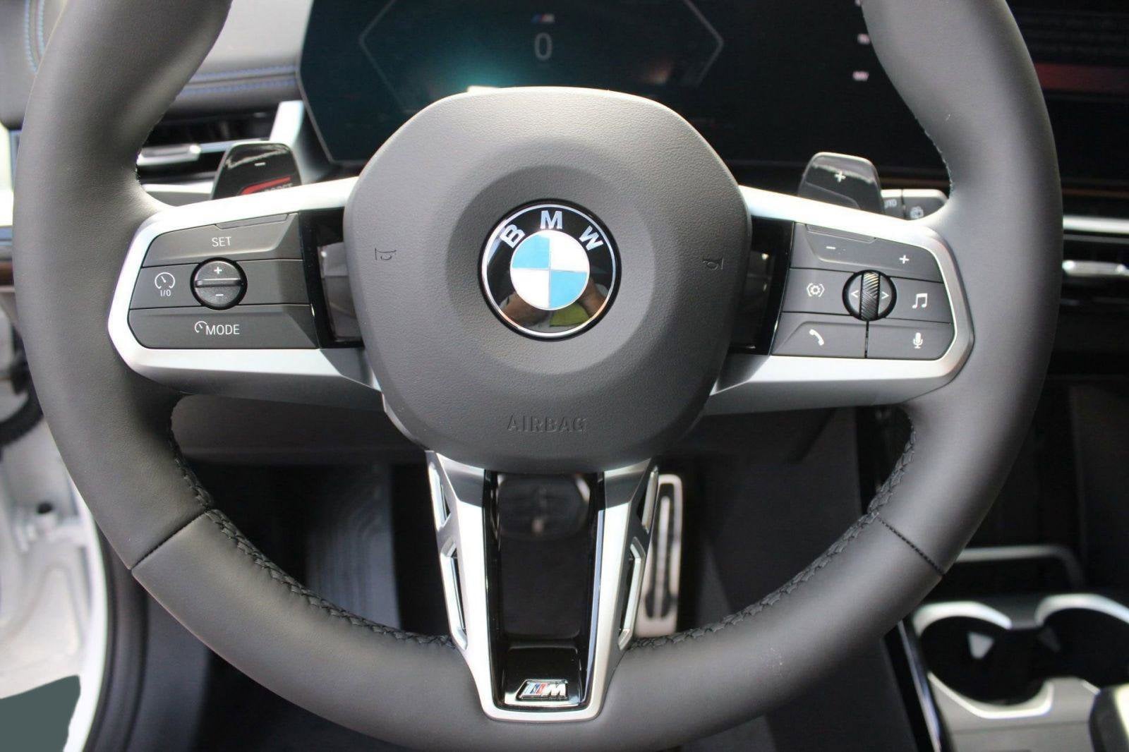 2025 BMW X1 28i - Photo 17
