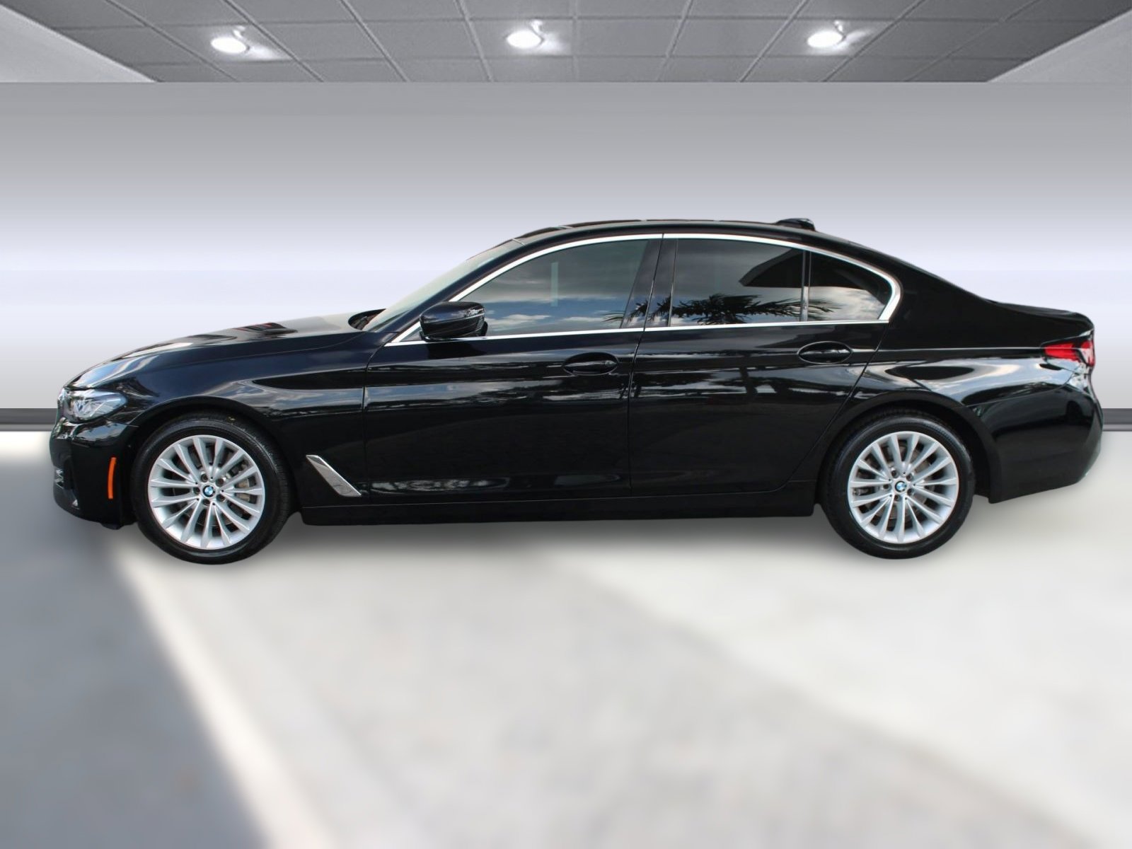 2023 Bmw 530i 5-Series photo 2