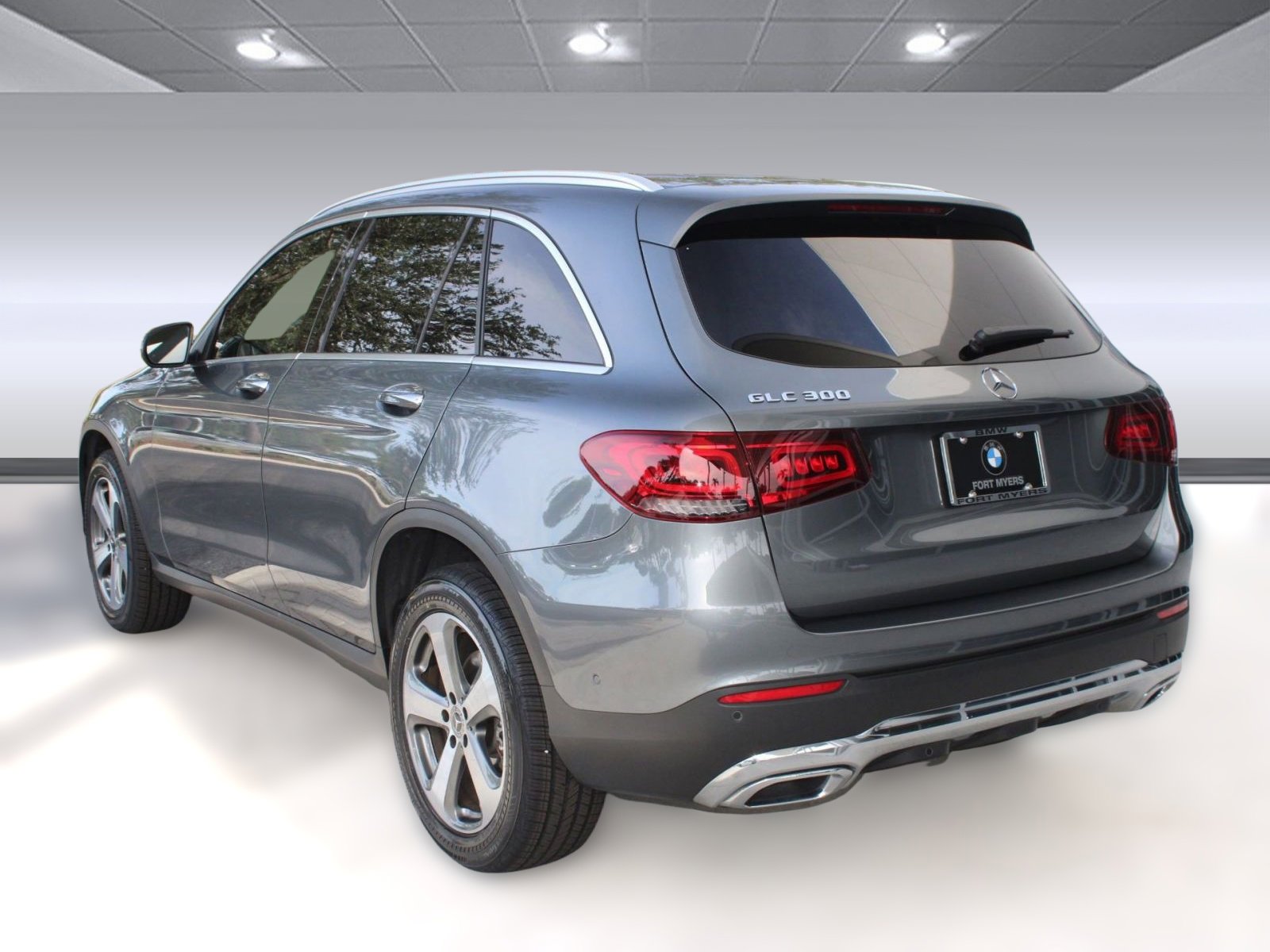 2021 Mercedes Benz GLC 300 photo 3