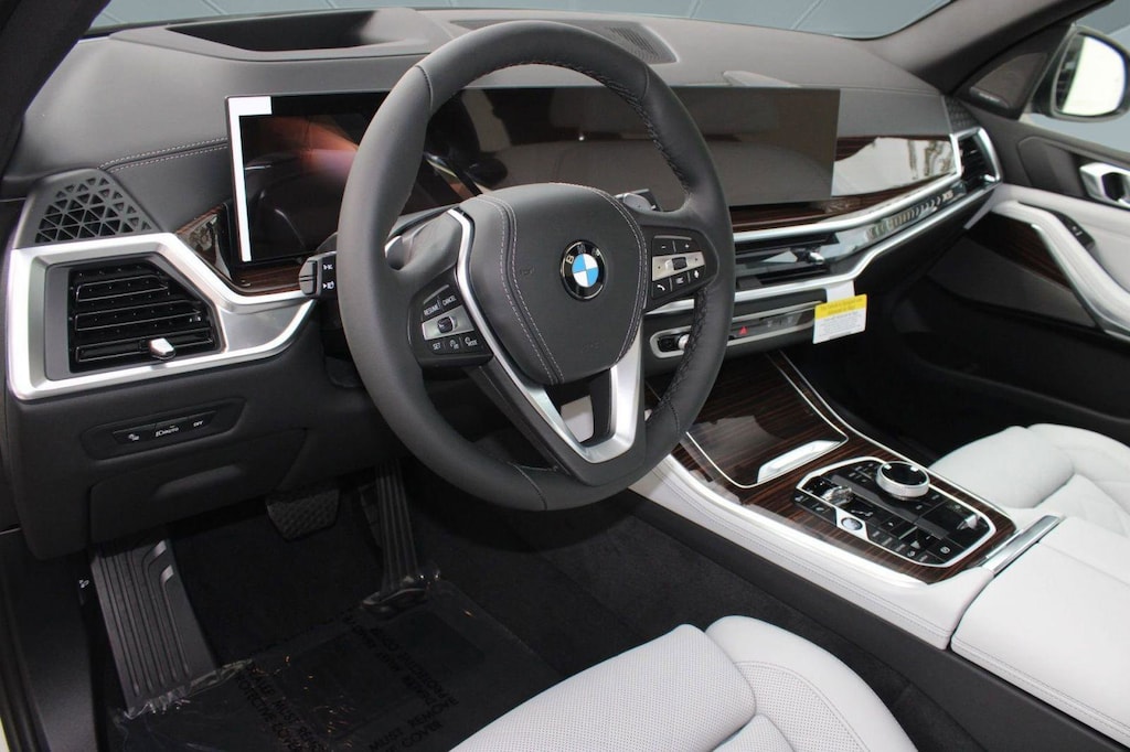 New 2026 BMW X5 xDrive40i SUV