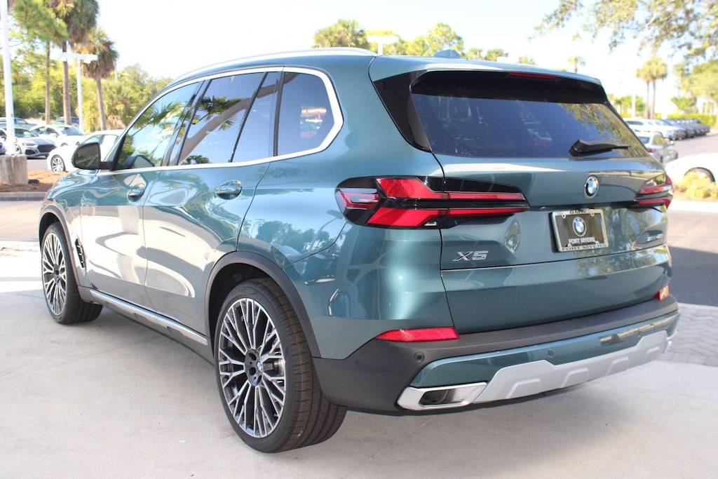 New 2026 BMW X5 sDrive40i SUV