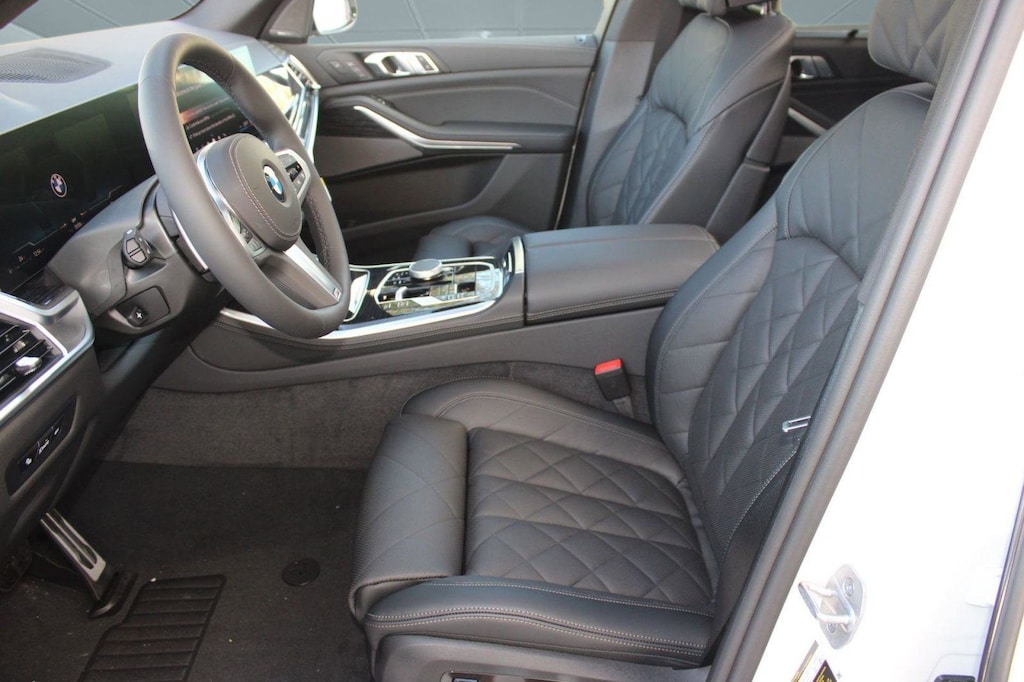 New 2026 BMW X5 sDrive40i SUV