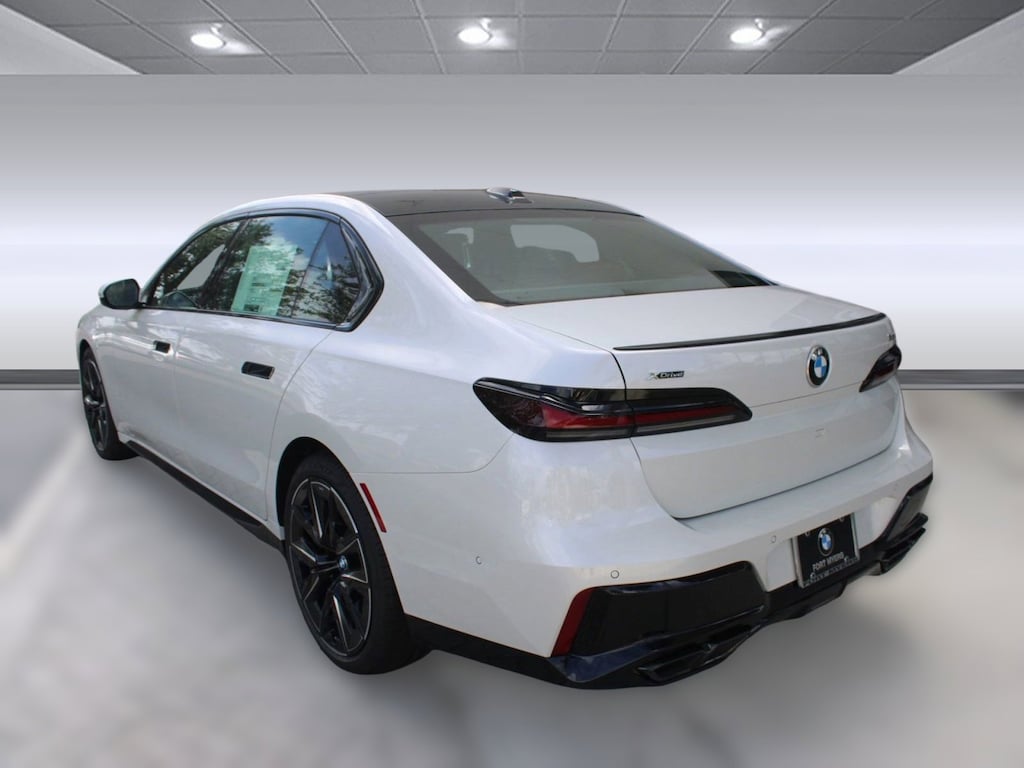 New 2025 BMW 760i xDrive Sedan