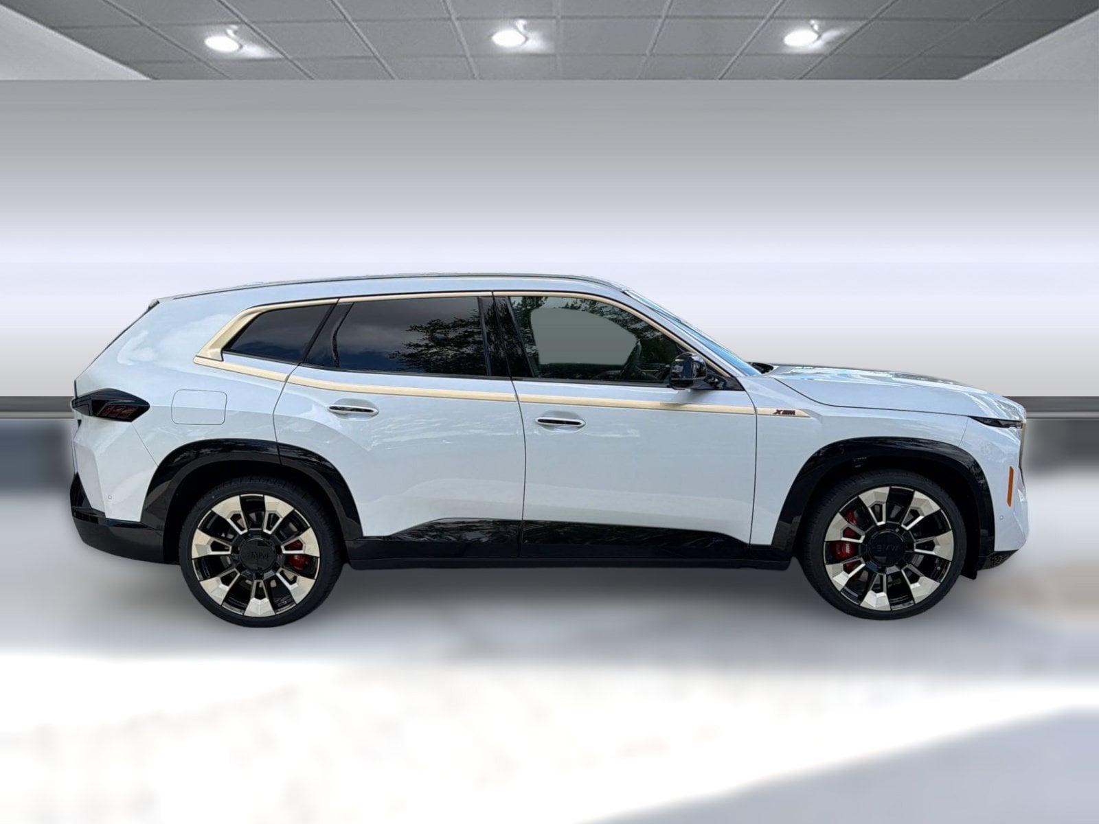 XM Label SUV