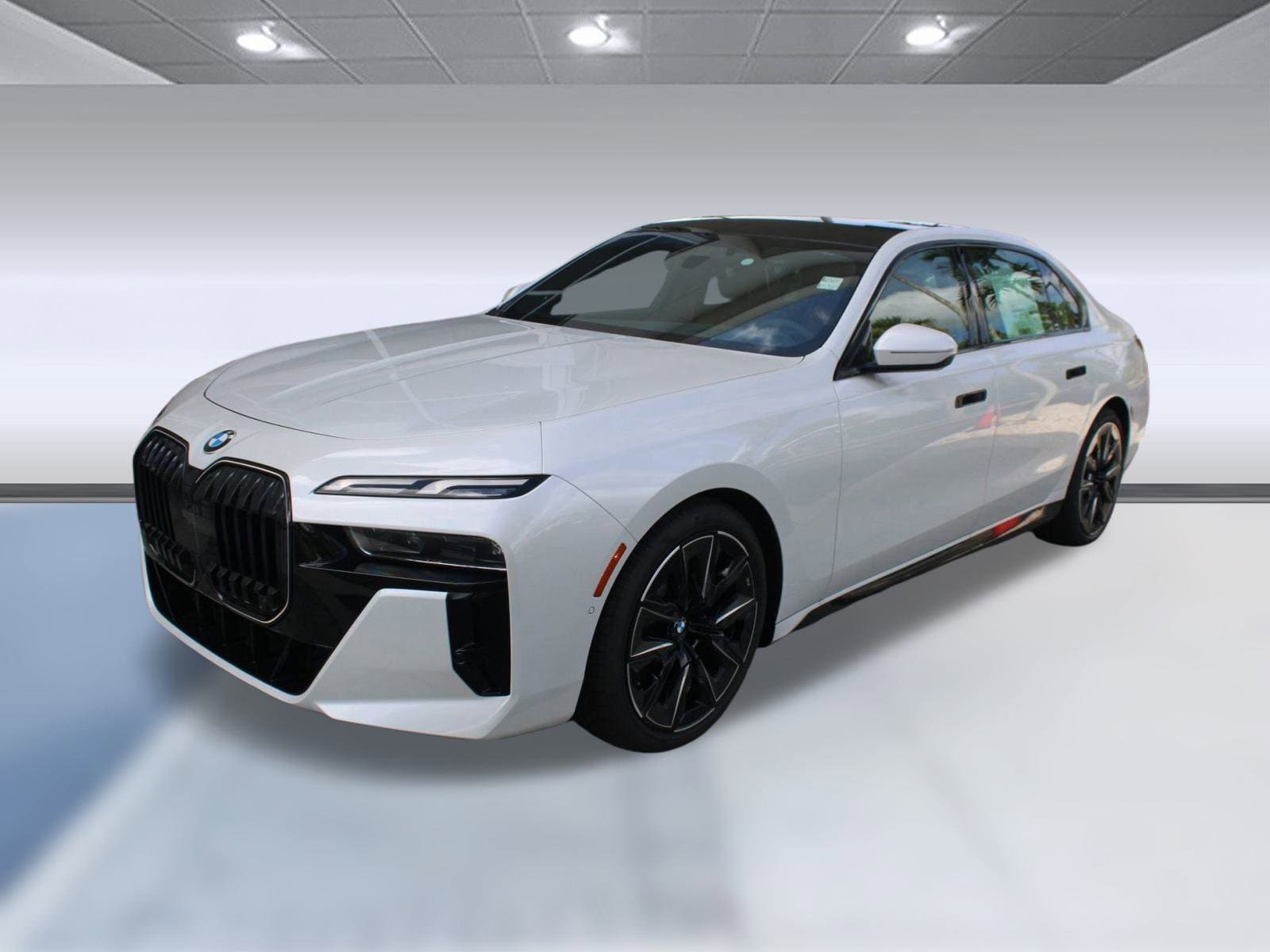 2025 BMW 7 Series 760i's photo