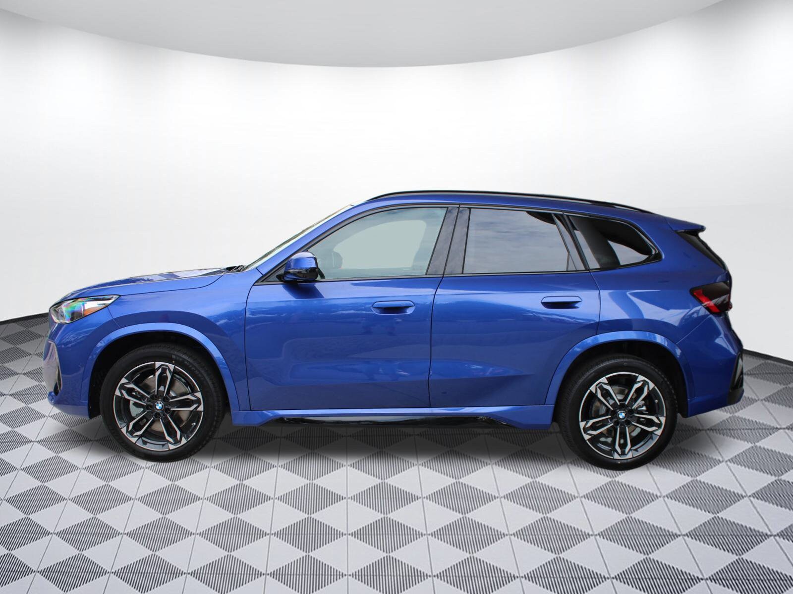 2026 Bmw X1 XDrive28i photo 2