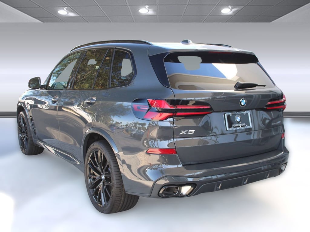 New 2026 BMW X5 xDrive40i SUV