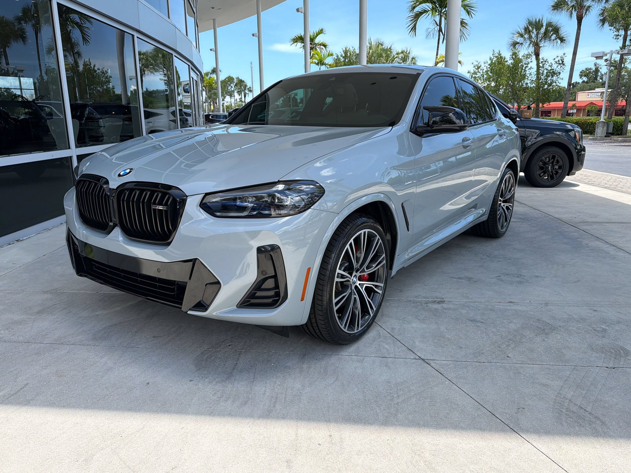 2023 BMW X4 M40i's photo