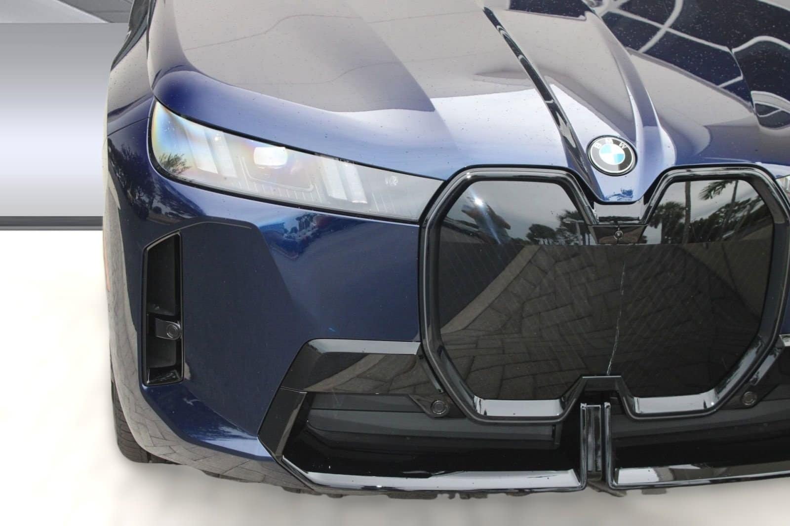 2026 BMW iX 45 - Photo 11