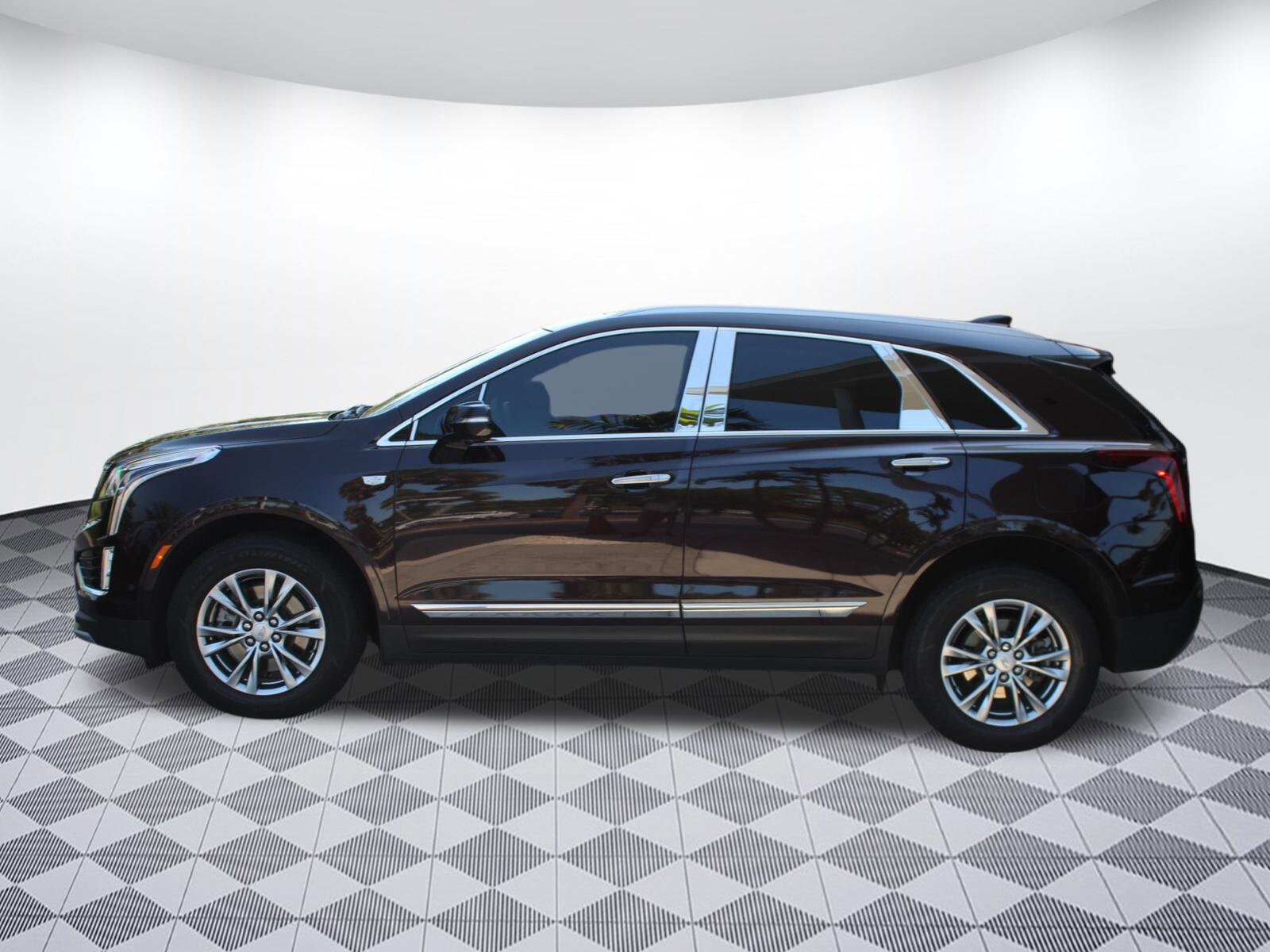 2021 Cadillac XT5 Premium Luxury photo 2