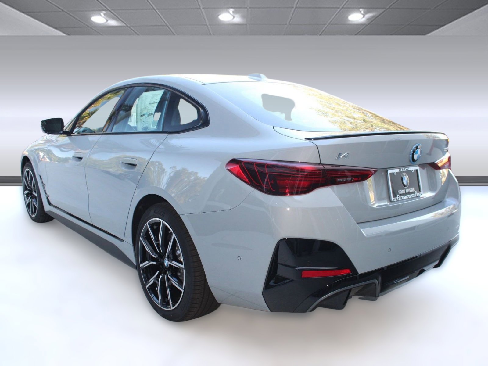 2025 Bmw i4 eDrive40 photo 2