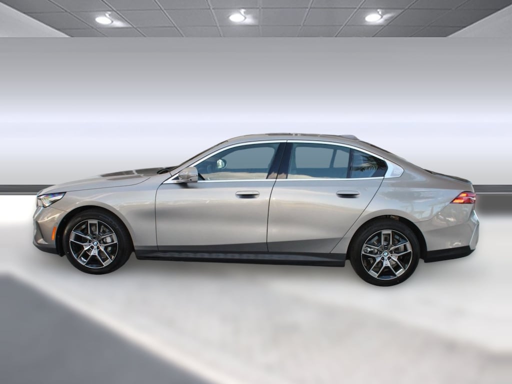 Used 2026 BMW 530i Sedan