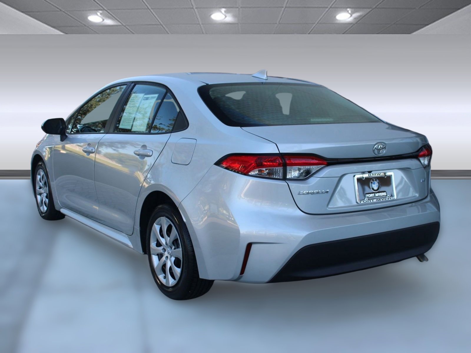 2024 Toyota Corolla LE photo 3