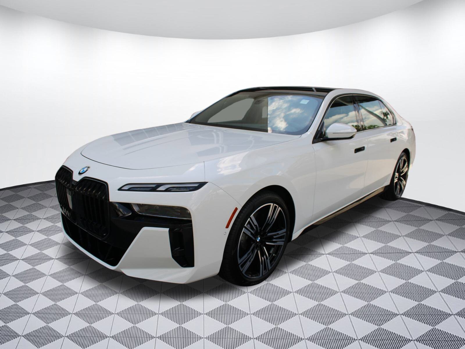 2025 Bmw 740i xDrive photo 2