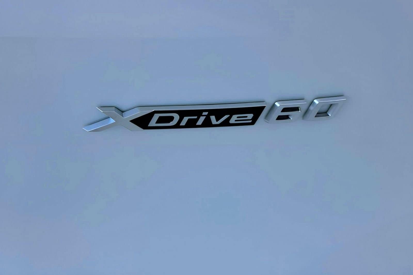 2026 BMW iX 60 - Photo 22