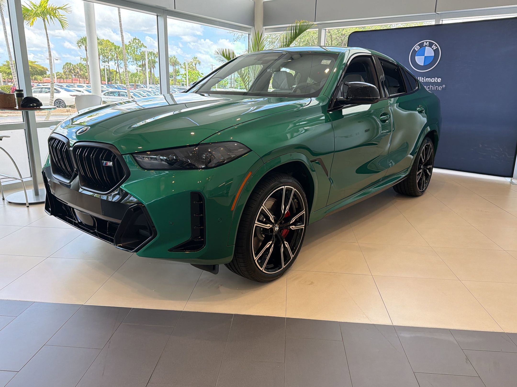 2027 BMW X6 M60i's photo