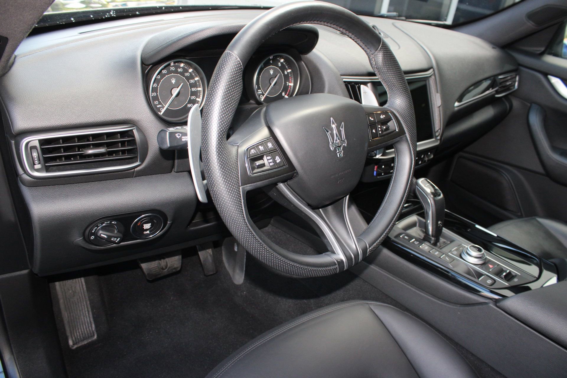 2023 Maserati Levante Modena S photo 4