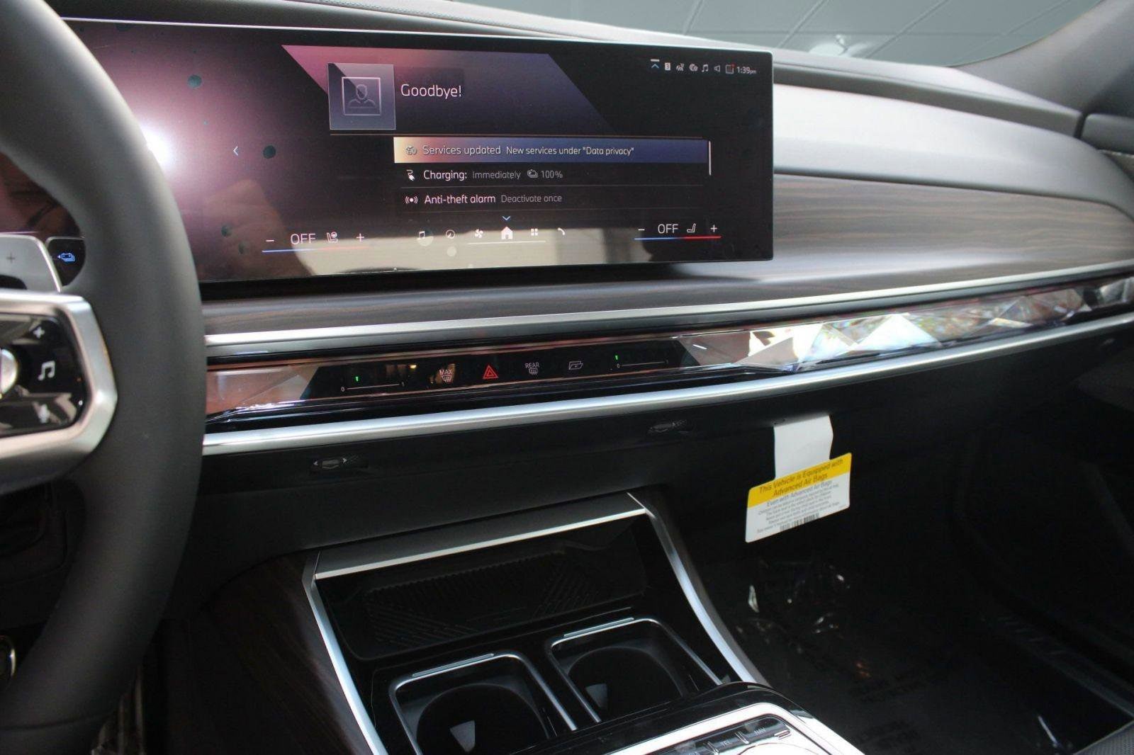 2026 BMW 7 Series 750e - Photo 22