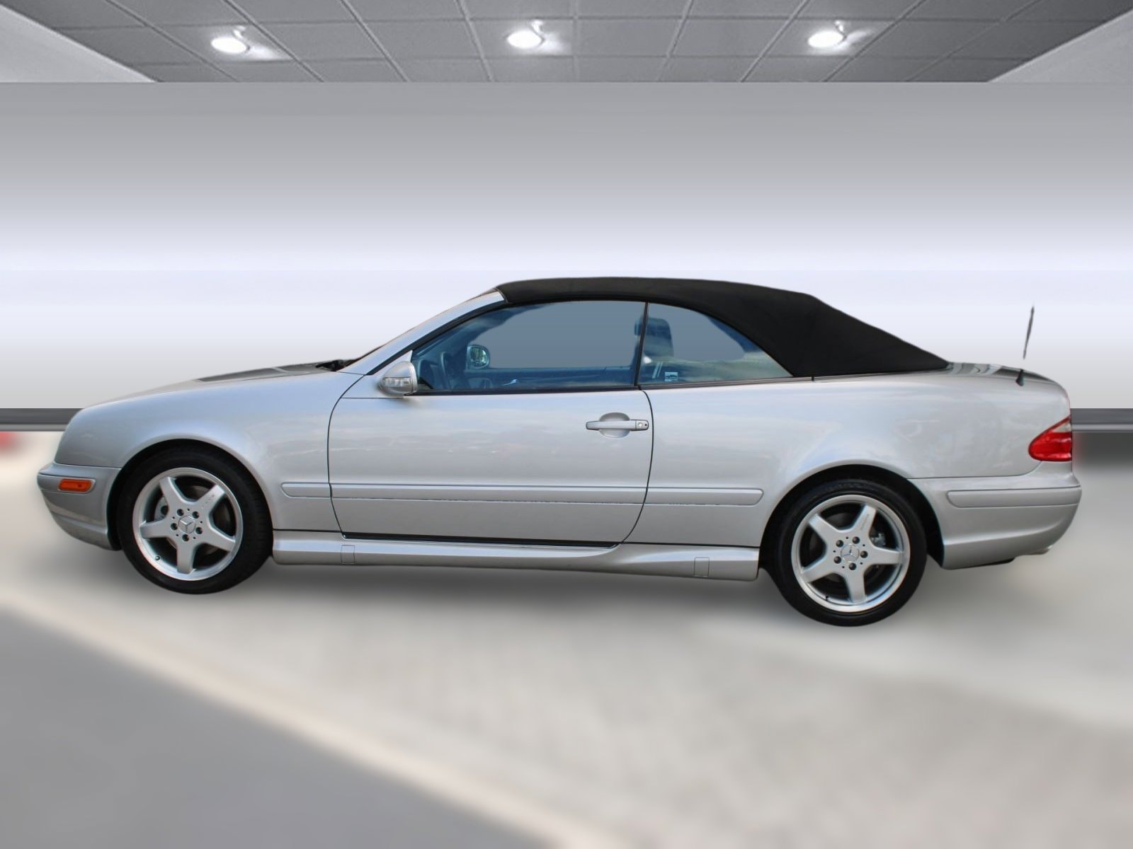 2002 Mercedes Benz CLK 430 photo 2