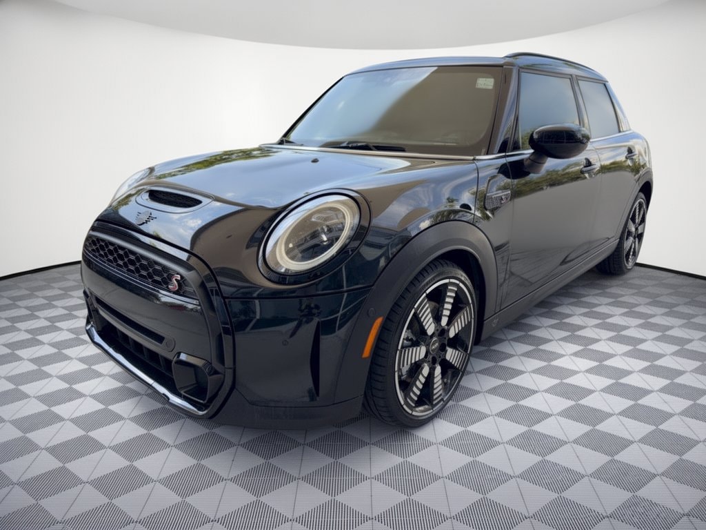 2023 Mini Hardtop 4 Door