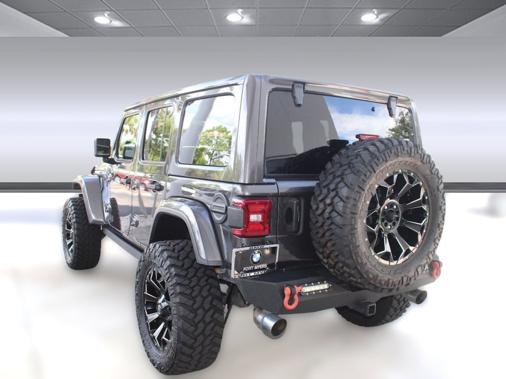 Used 2021 Jeep Wrangler Unlimited Sahara SUV