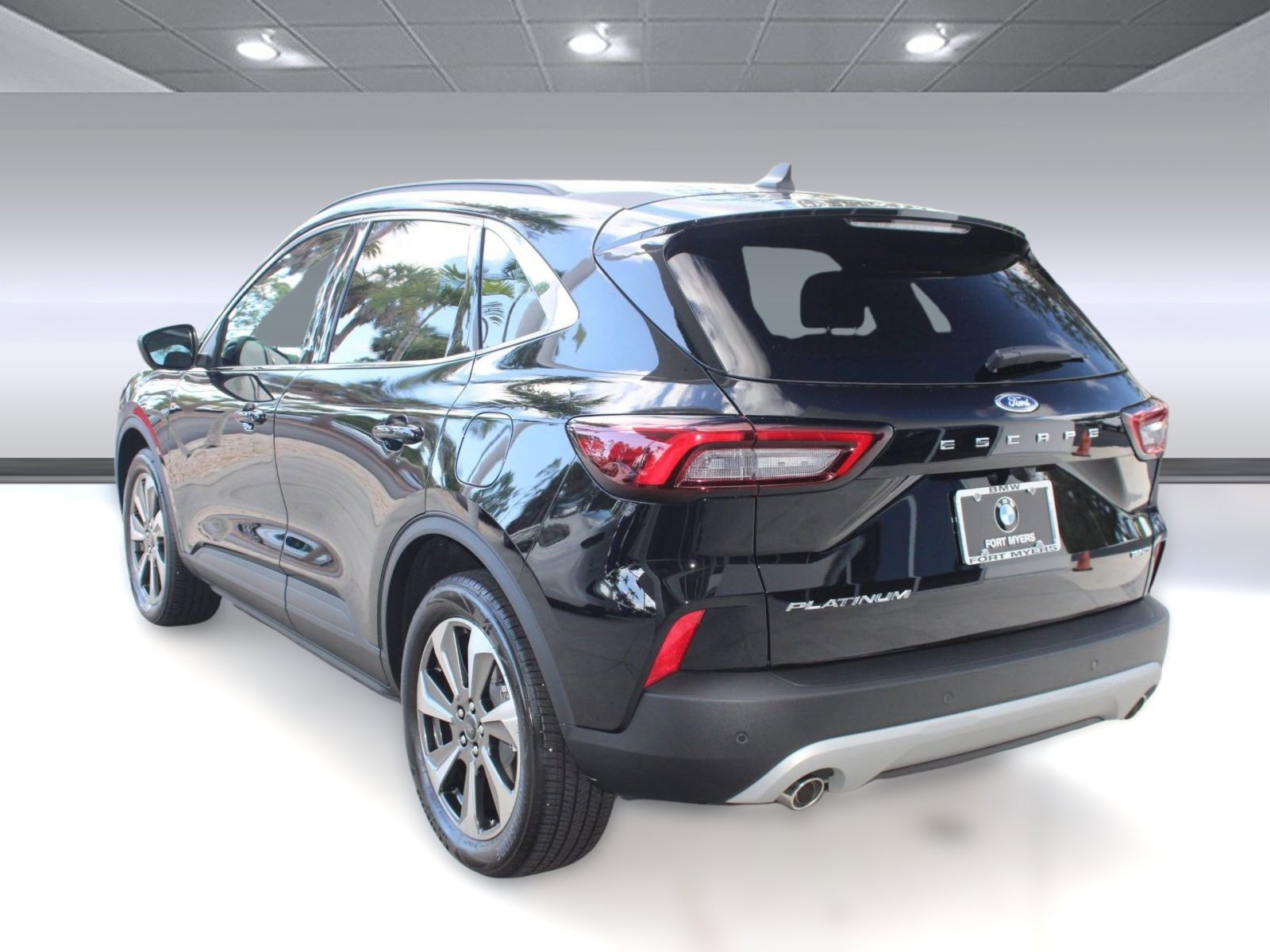 2023 Ford Escape Platinum photo 3