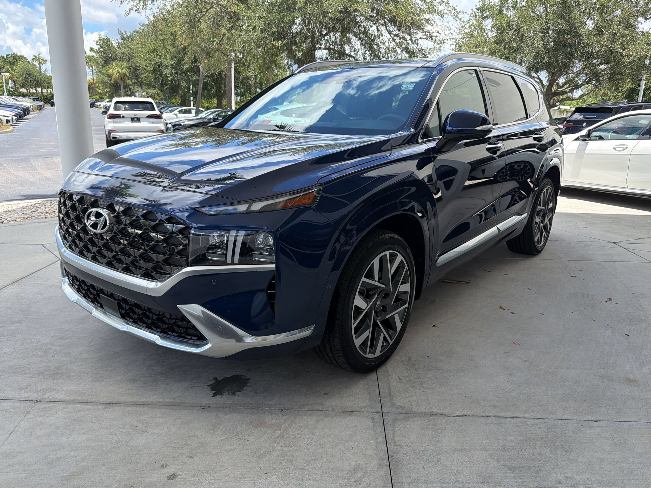 Santa Fe Calligraphy SUV