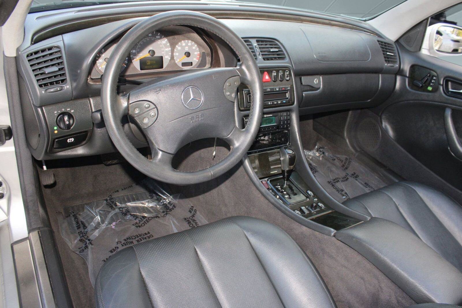 2002 Mercedes Benz CLK 430 photo 4