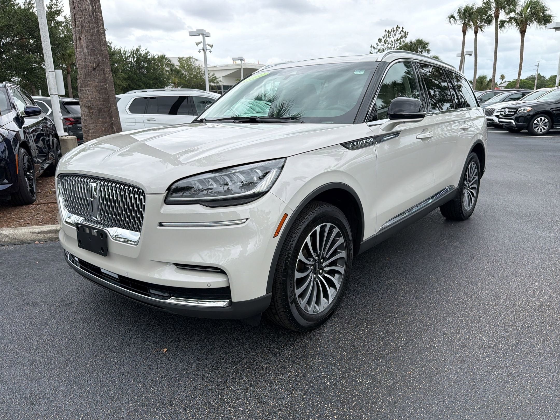 2022 Lincoln Aviator AWD's photo