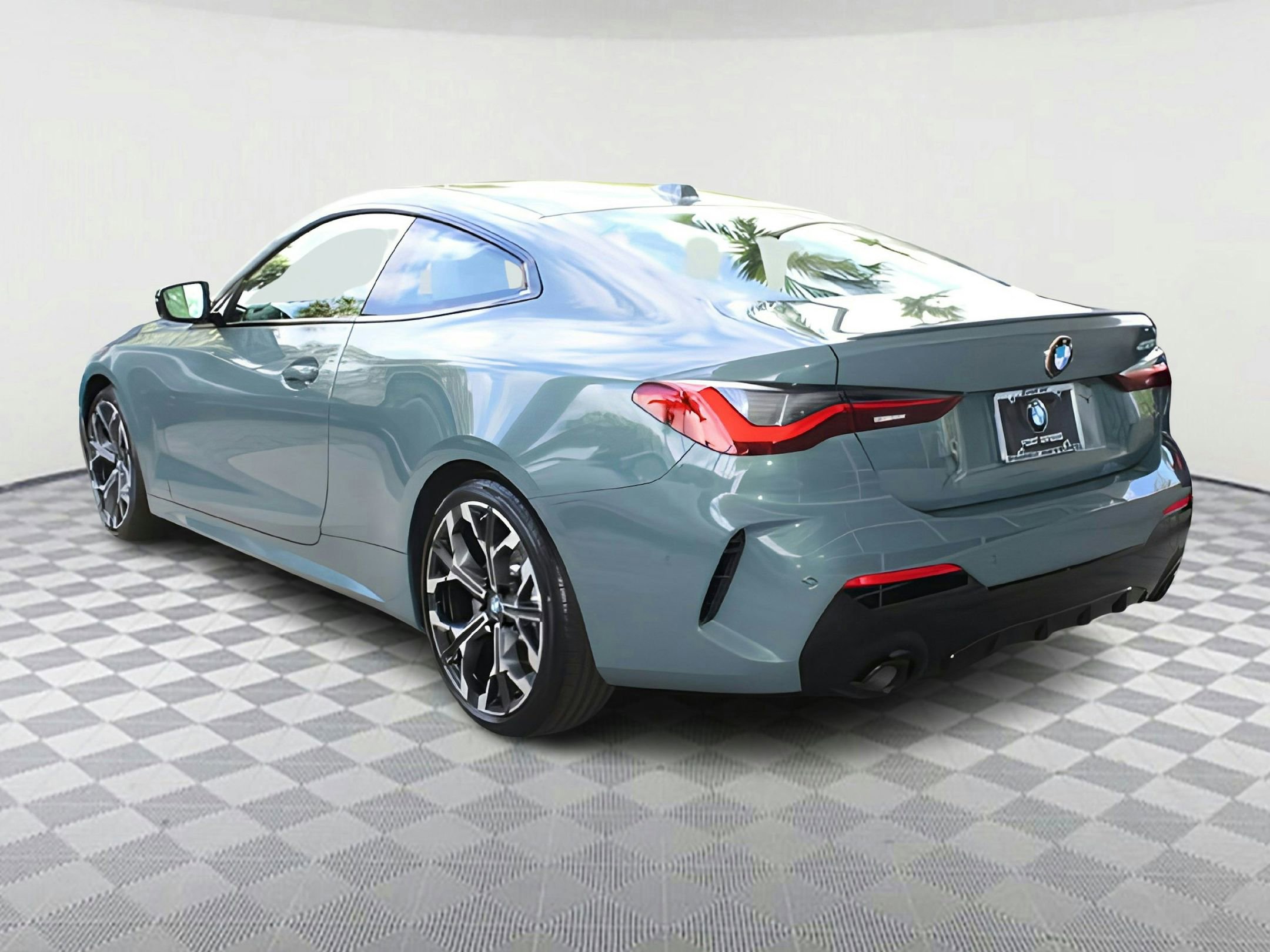 2025 Bmw 430i Coupe photo 2