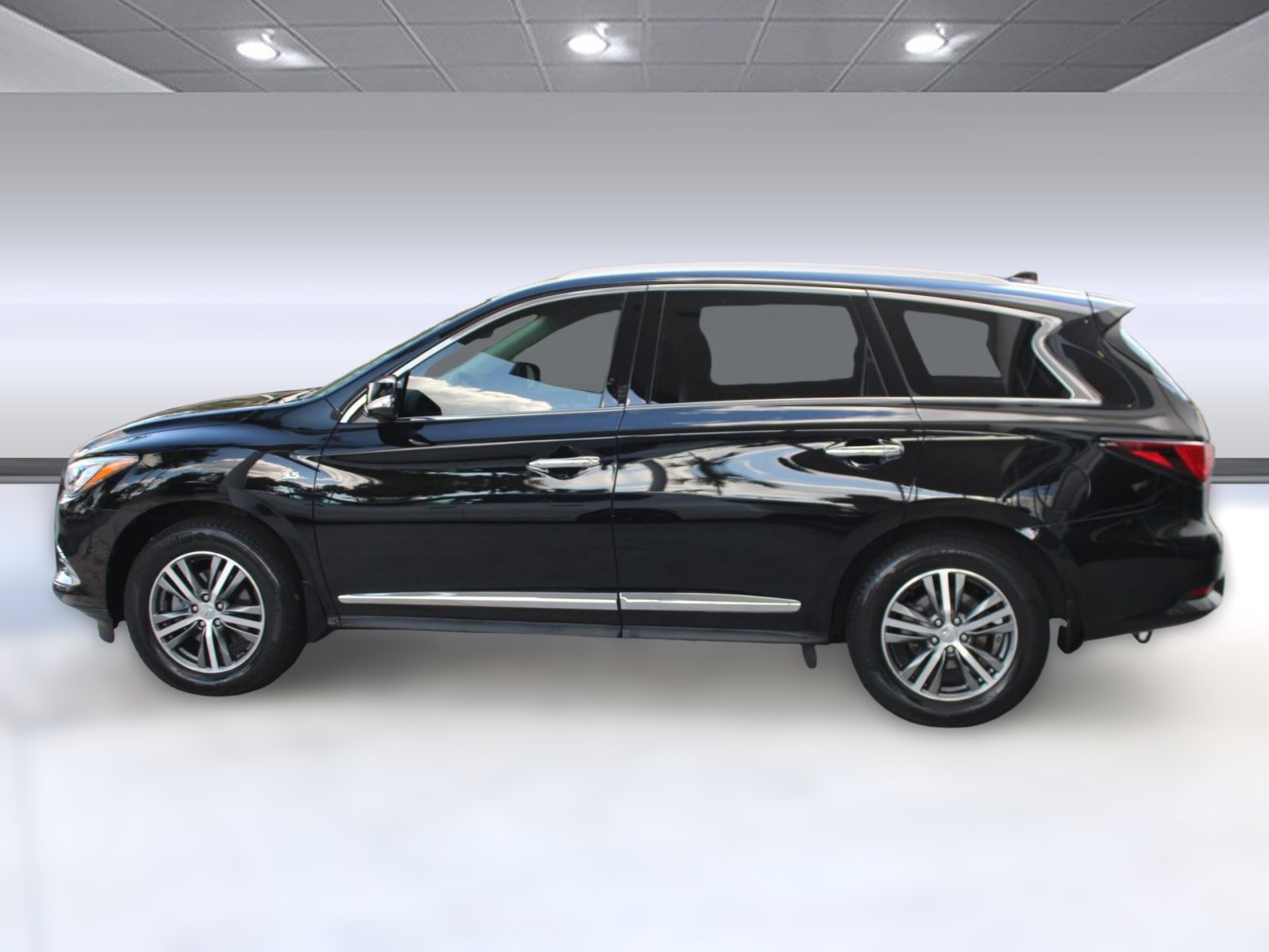 2020 Infiniti QX60 Luxe photo 2
