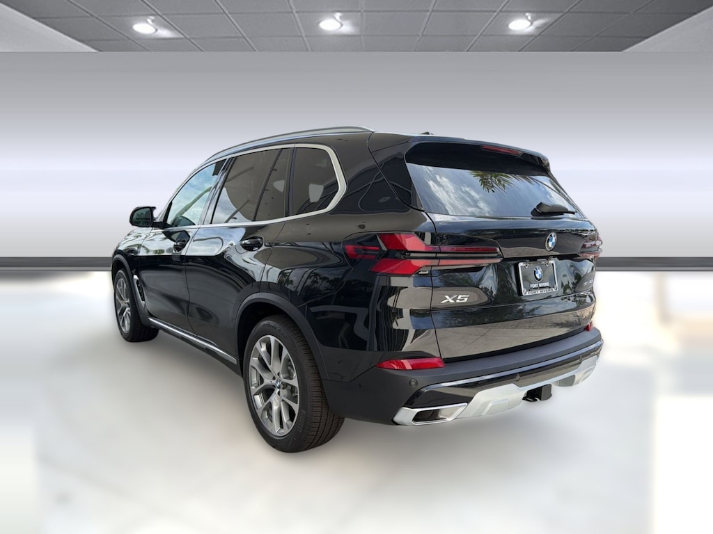 New 2026 BMW X5 sDrive40i SUV