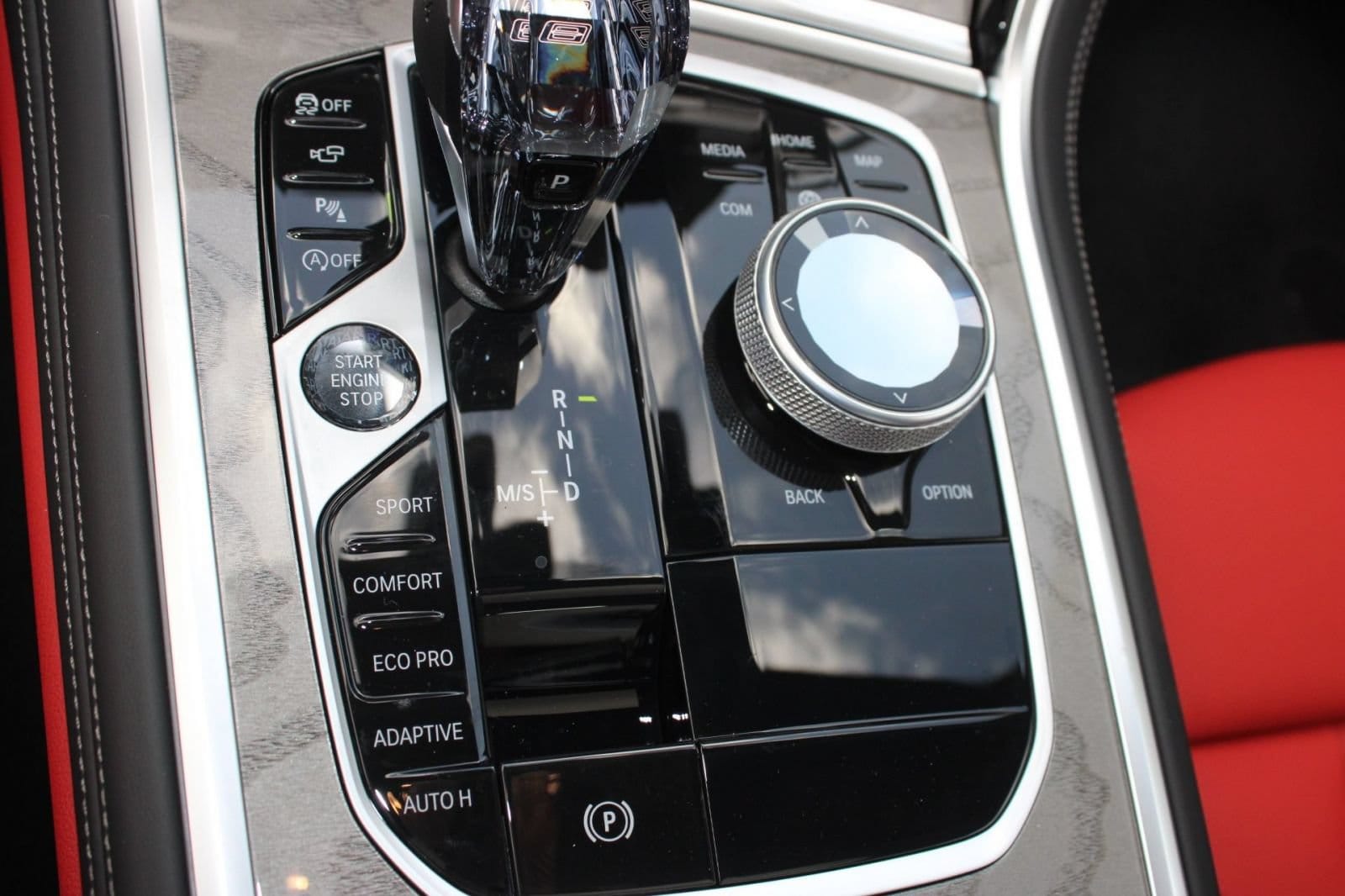 2026 BMW 8 Series 840i - Photo 17