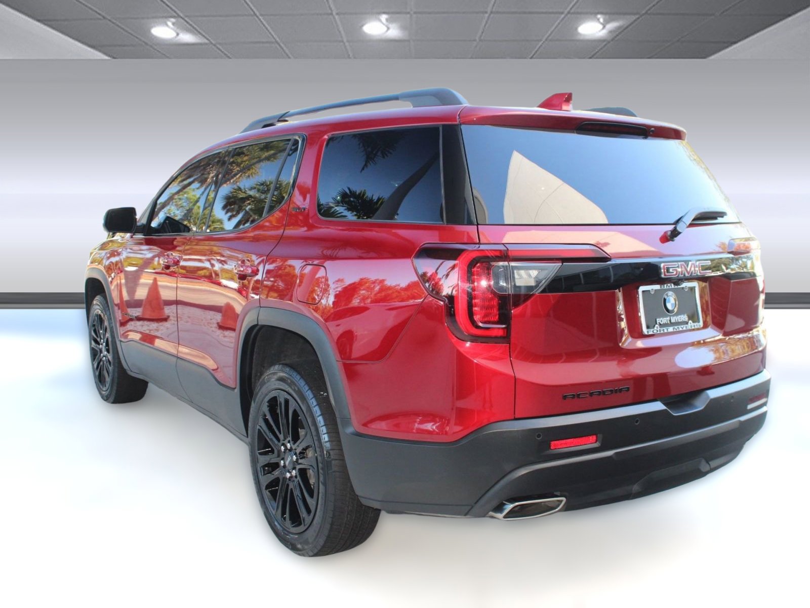 2023 Gmc Acadia SLT photo 2