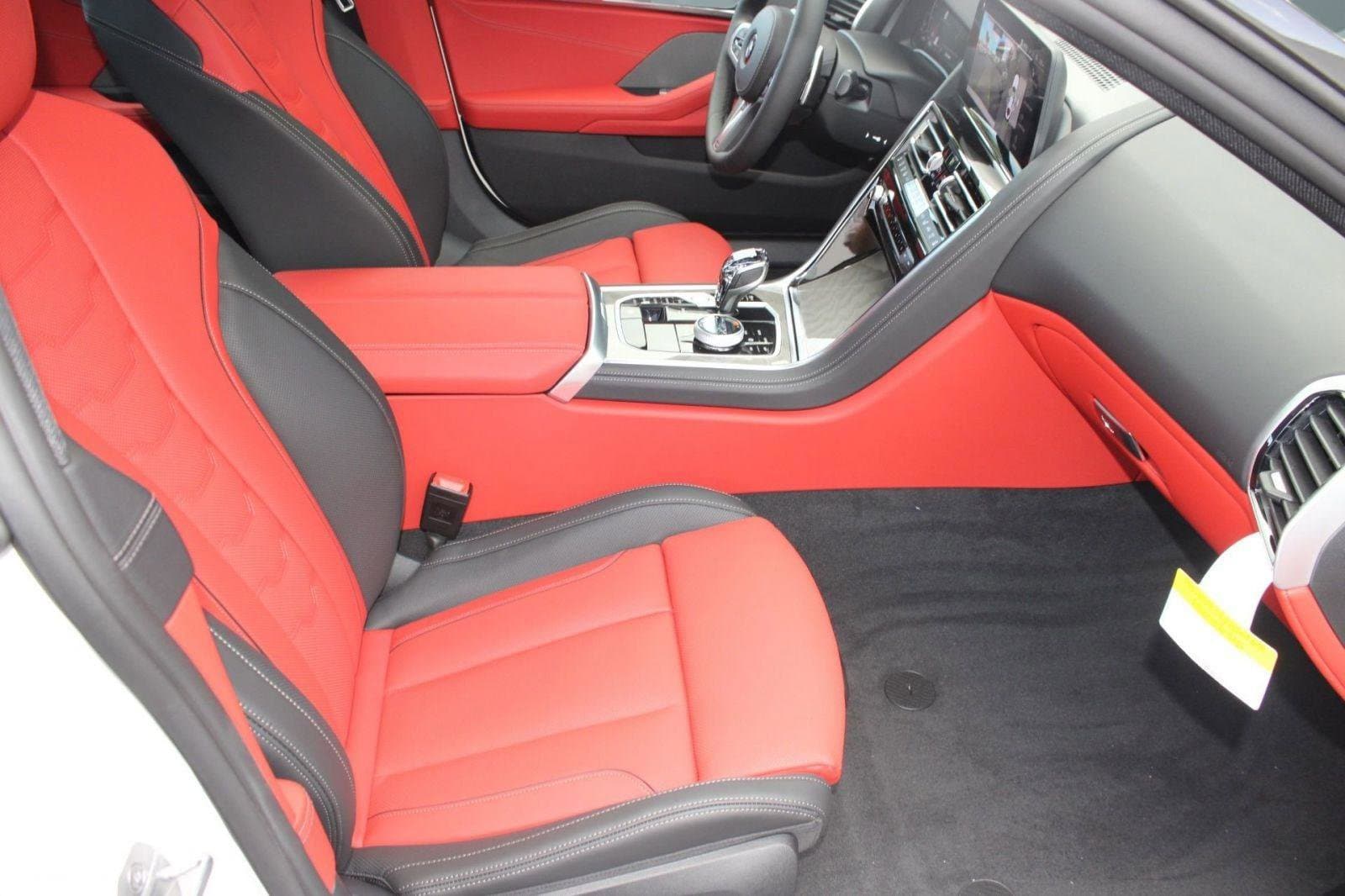 2026 BMW 8 Series 840i - Photo 32