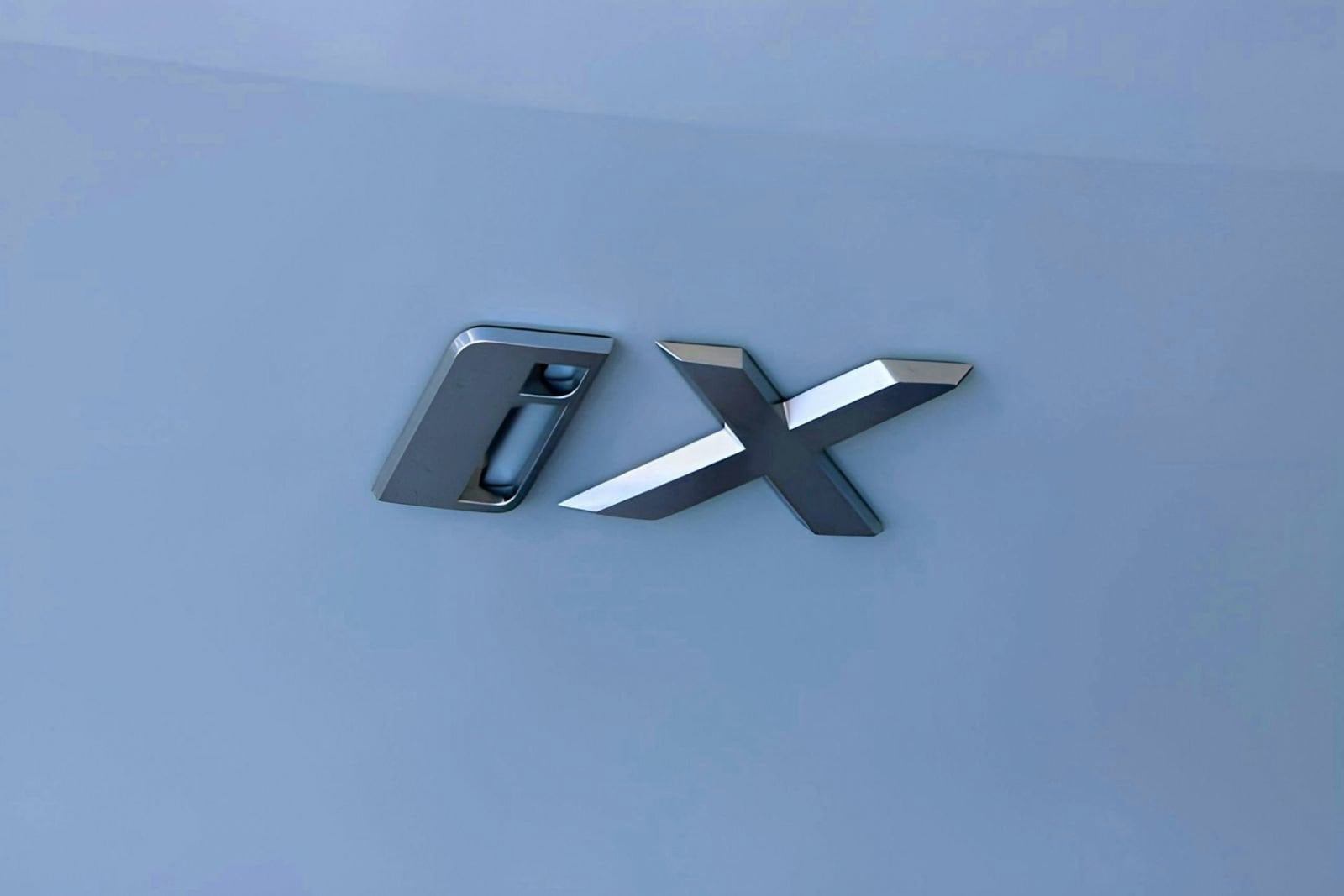 2026 BMW iX 60 - Photo 21