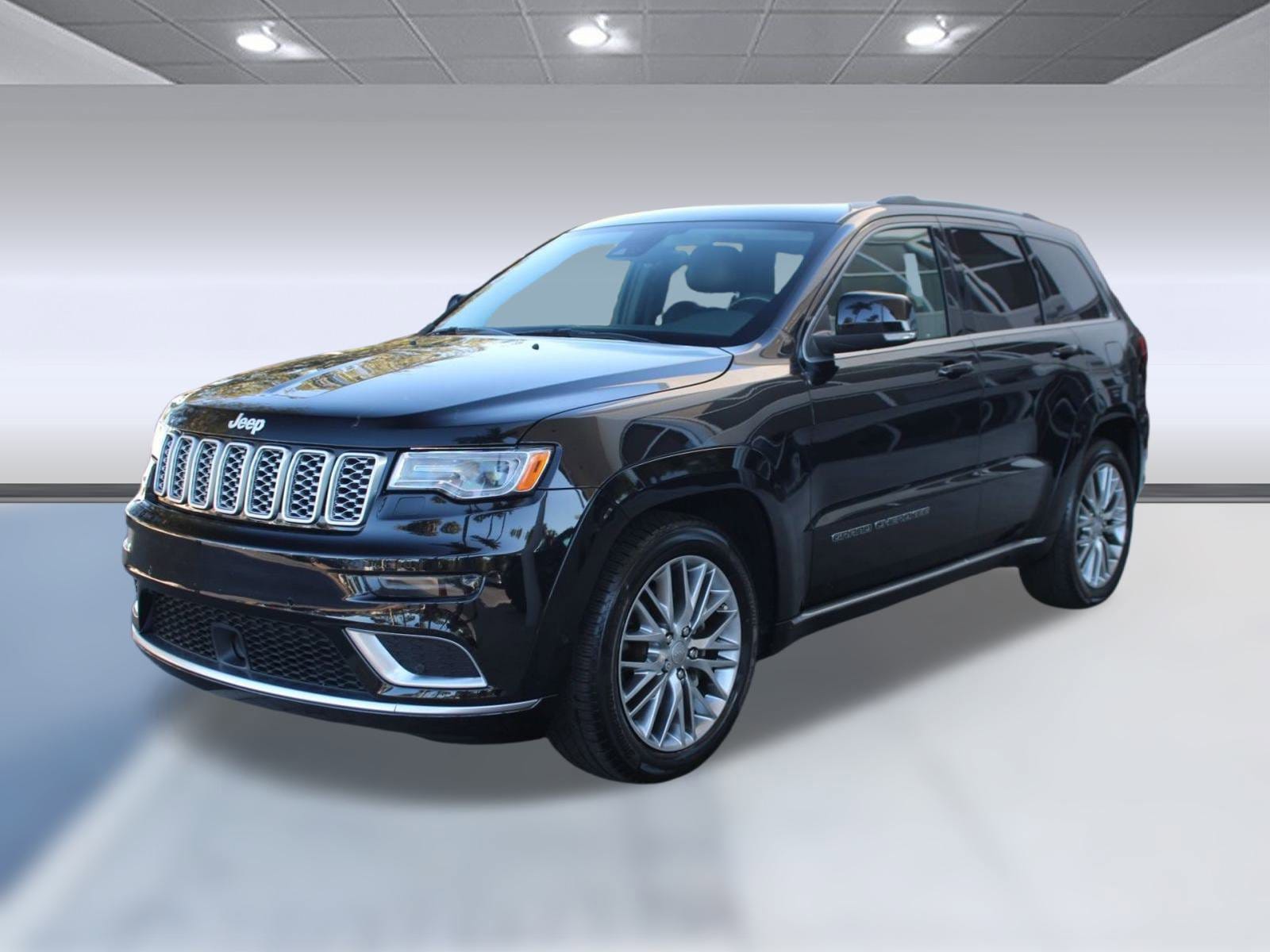 2018 Jeep Grand Cherokee Summit's photo