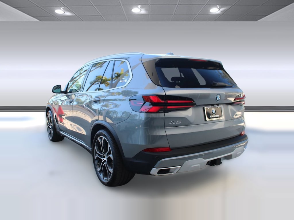 New 2026 BMW X5 PHEV xDrive50e SUV
